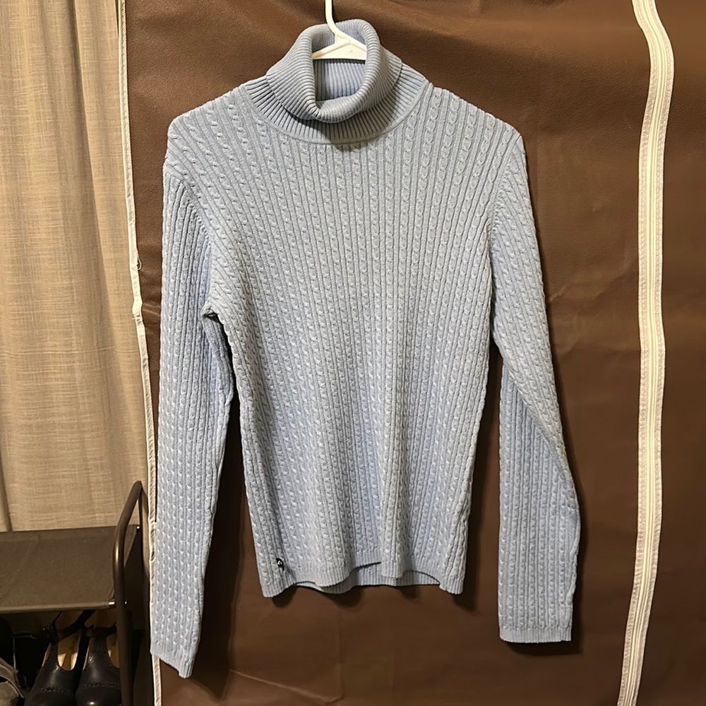 Anne Klein Sport, size medium, long sleeved turtleneck, light blue.